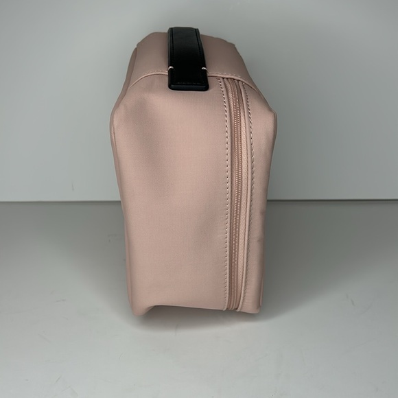 AWAY Cosmetic Bag - Picture 3 of 14